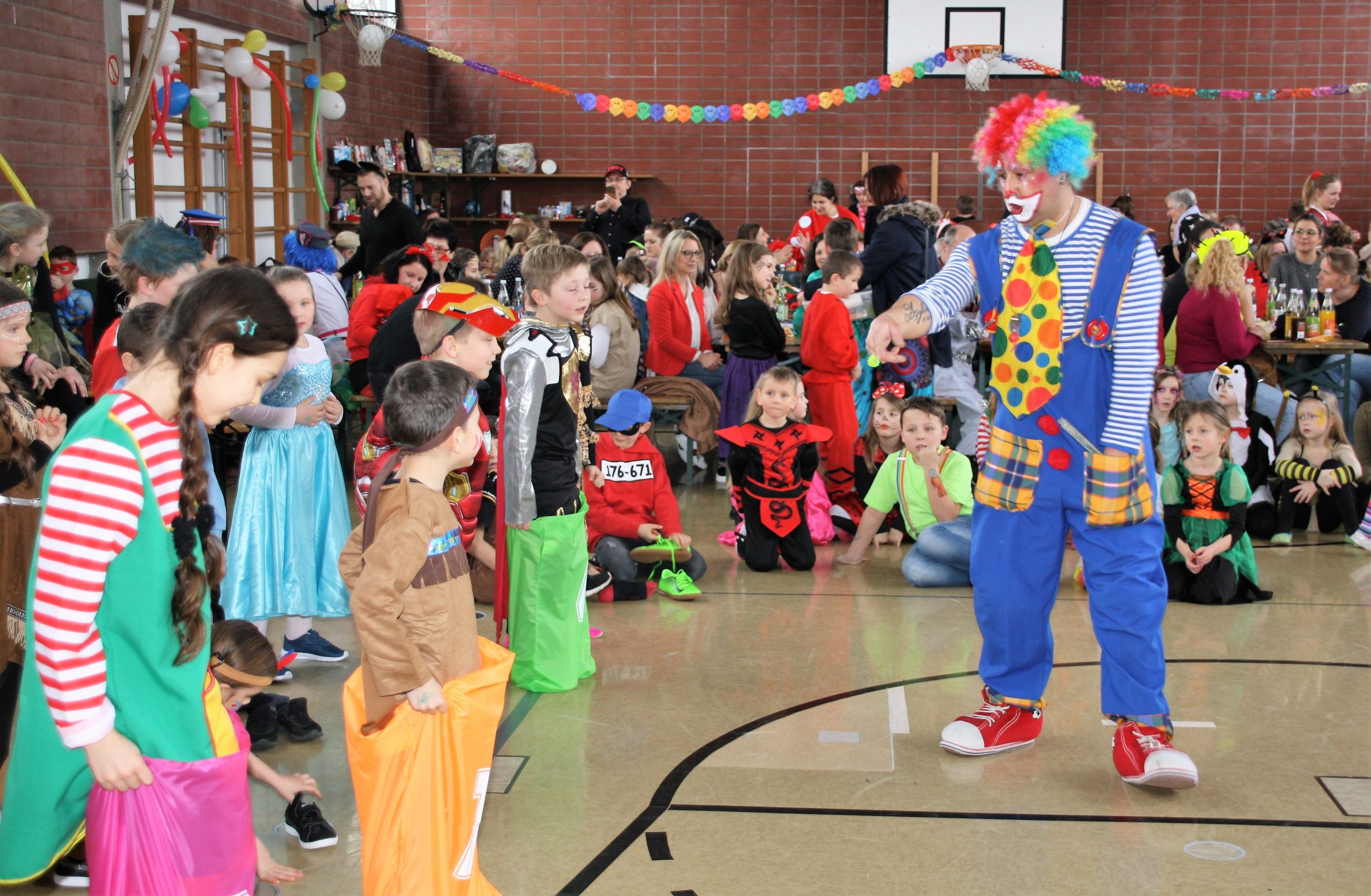 Die Kinder feierten am Rosenmontag