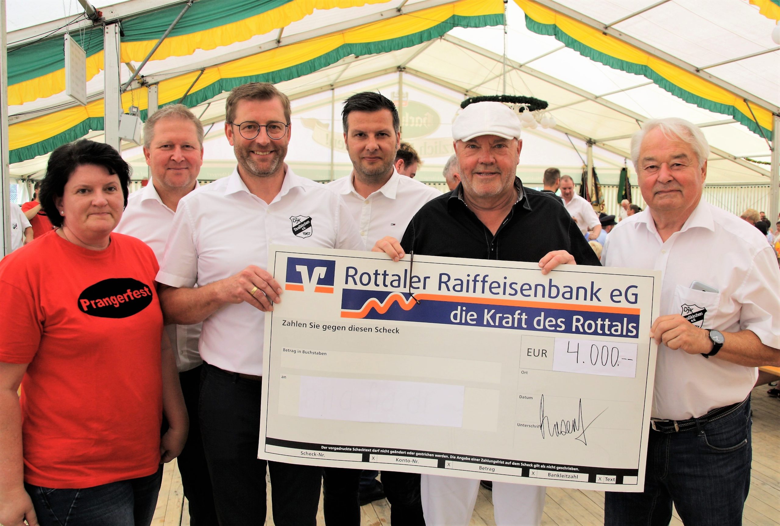 <strong>Dem Sport verbunden – Spende von 4000 Euro</strong>