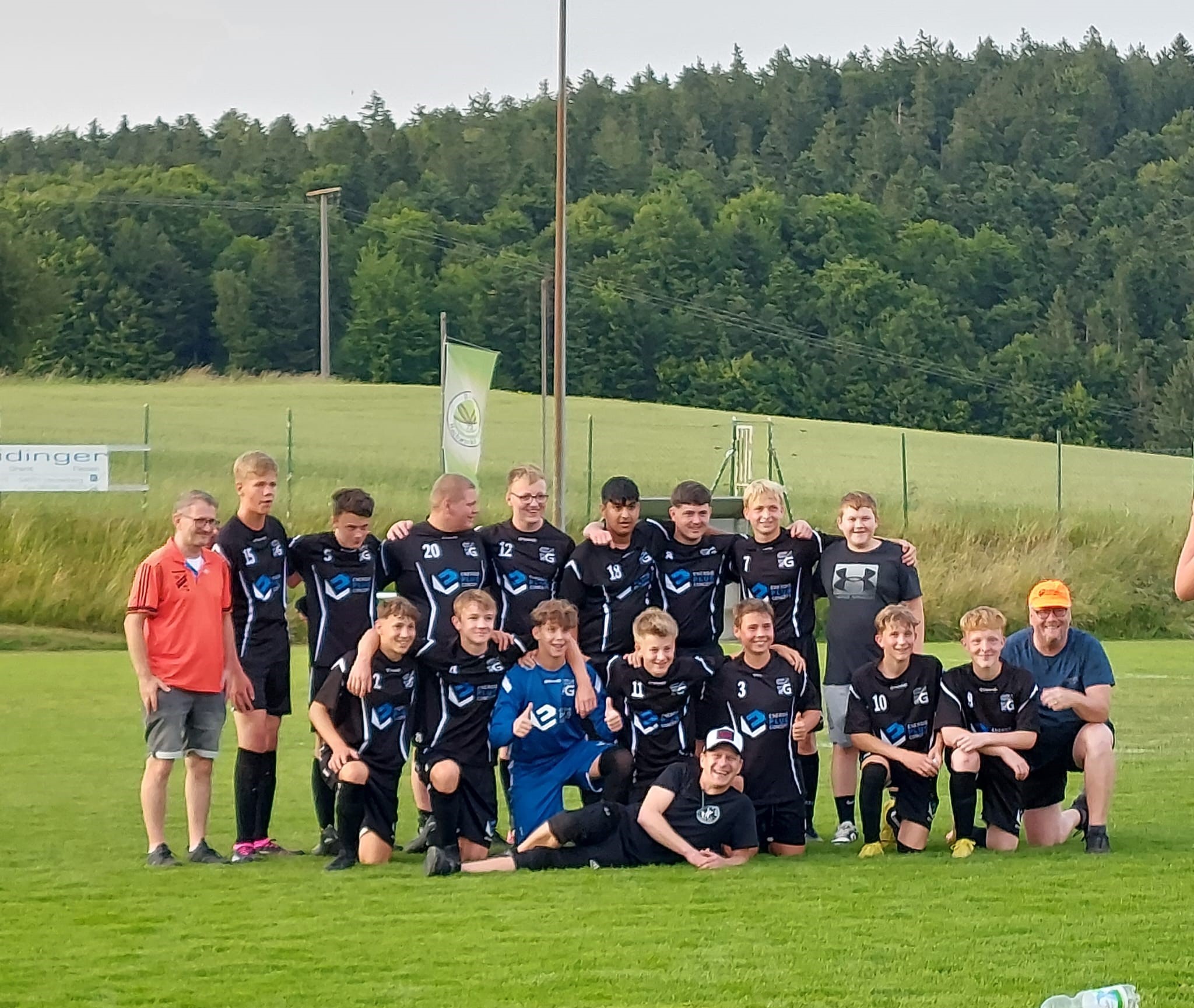 <strong>C- Jugend SG Straßkirchen-Salzweg krönt Saison mit Meisterschaft</strong>